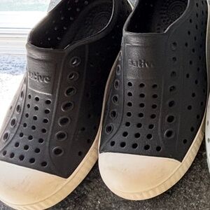 Native Shoes Jefferson style Size C10 Black